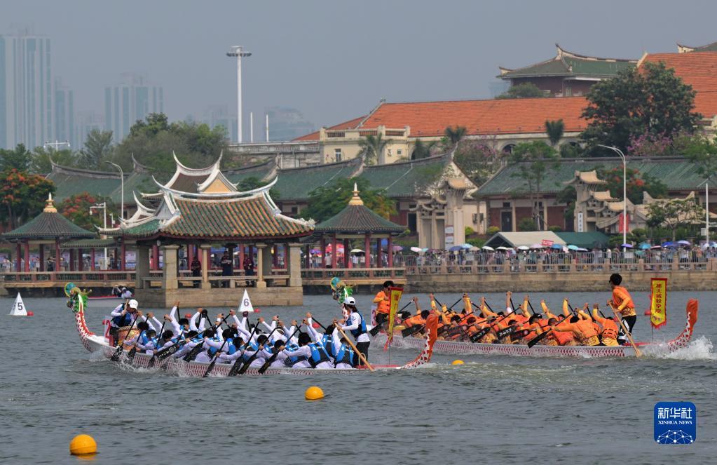 Chinese traditional festivals: Loong Boad Festival